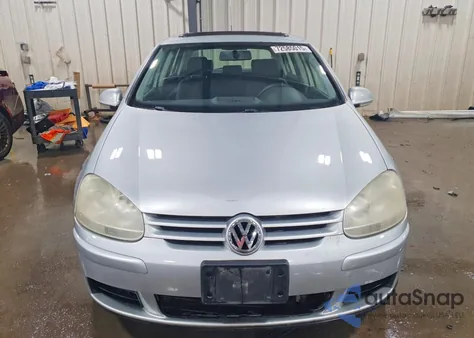 2007 Volkswagen Rabbit z USA, uszkodzony, nr VIN WVWDR71K97W077702